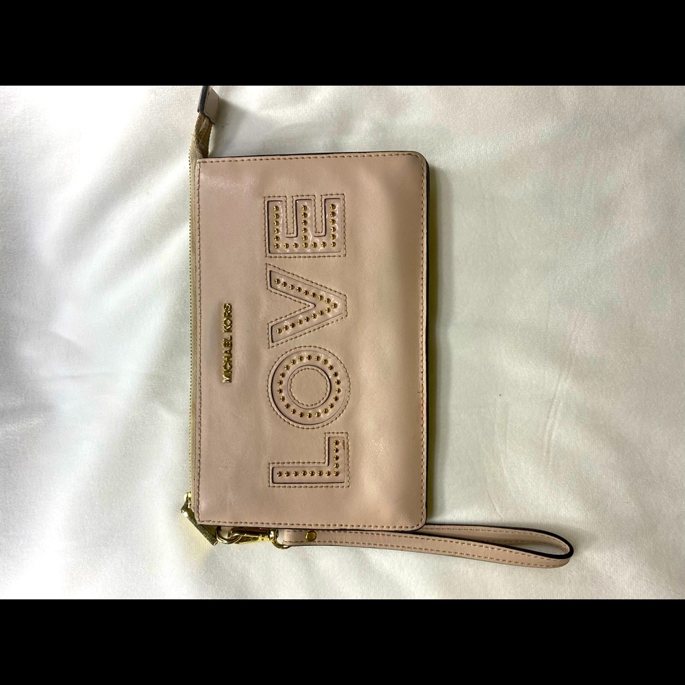 Michael kors wristlet